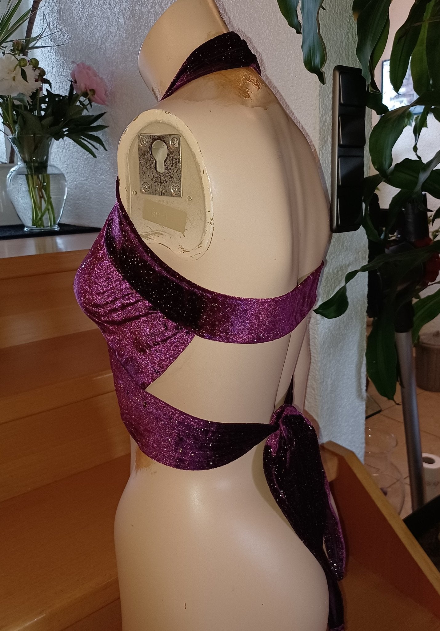 Bandage Wickel - Top Bikini Oberteil beerenfarben mit Gold Metallic Glitter bauchfrei Tanzsport - Lycra - SEXSENSE