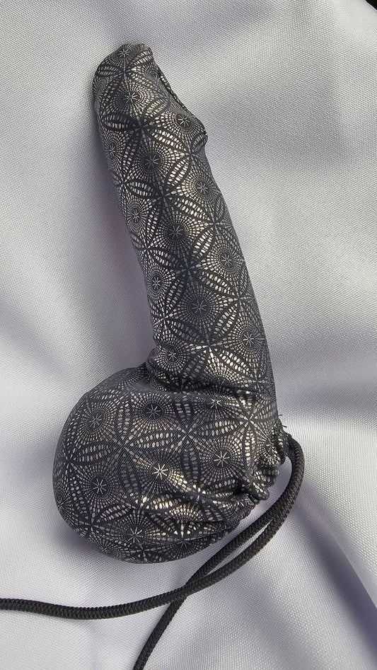 Penissocke Lümmeltüte Juwelensäckchen Gunmetall mit geometrischem Muster Onsleeve Willypyjama - SEXSENSE