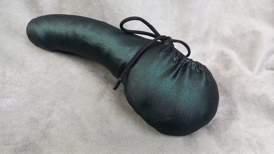 Penissocke Lümmeltüte Juwelensäckchen Dunkelgrün mit Metallic Willy - Pyjama Lollybag - SEXSENSE