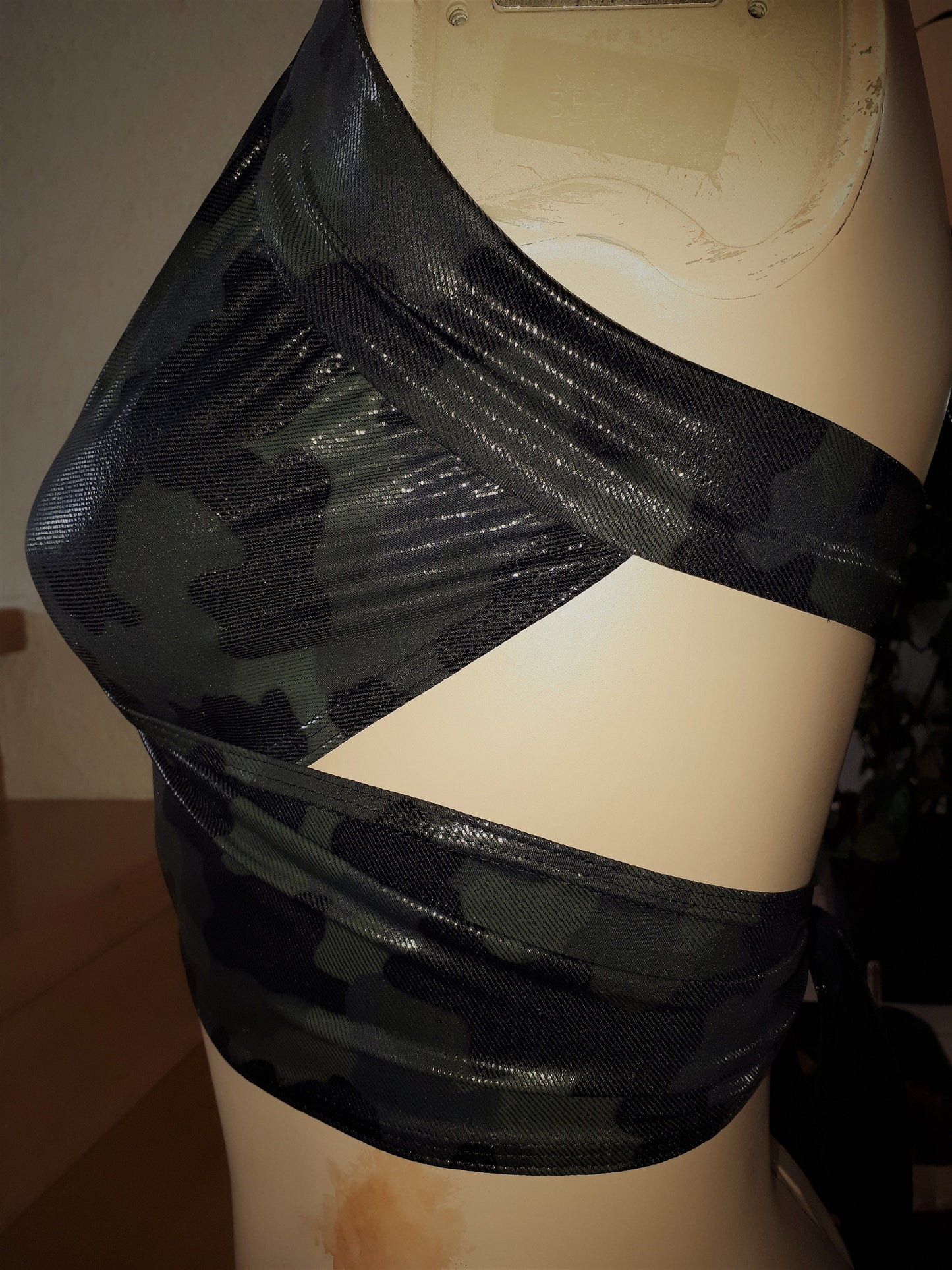 Unikat Wickeltop Bandage Top Wickel Bluse Bikini Bandeau Badeanzugstoff Lycra Camouflage wetlook Stretch Gr 36-44