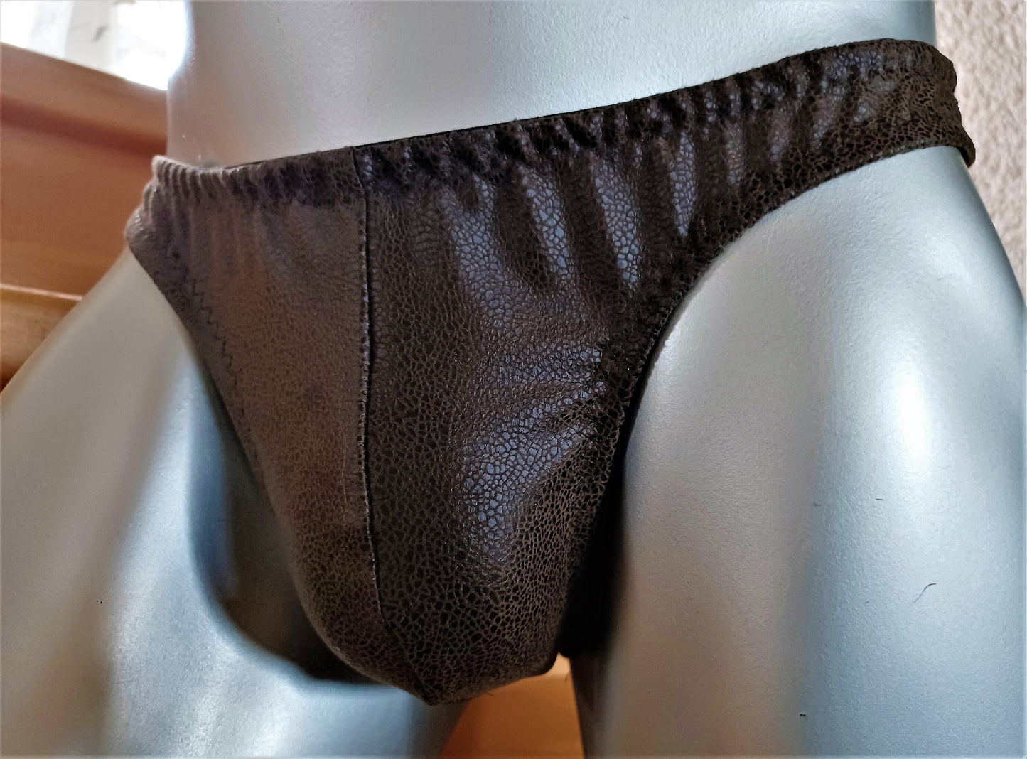 Leder Herren String Dessous Unterwäsche Badehose Suede Waschleder in olivegrün  Gr L Unikat