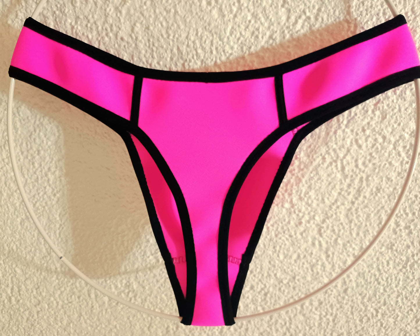 Badehose Neopren String Tanga neonpink Schwitzhose alle Farben, alle Größen