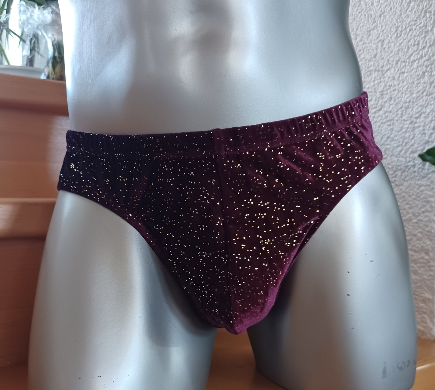 Badehose full Butt  Herren Dessous Unterwäsche elastischer Samt Beerenfarben mit Goldglitter Samt Gr M-L Unikat