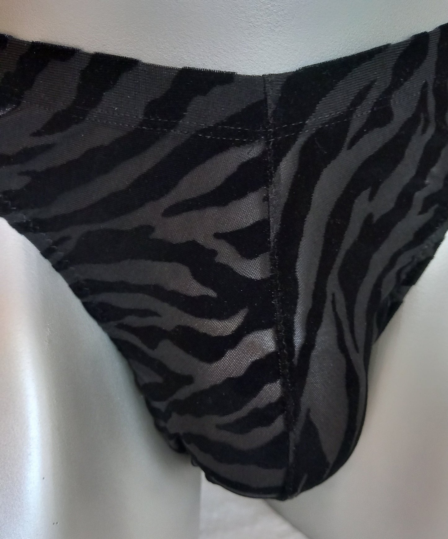 schwarzer Spitzen Slip Herren Lingerie Dessous Samt Ausbrenner