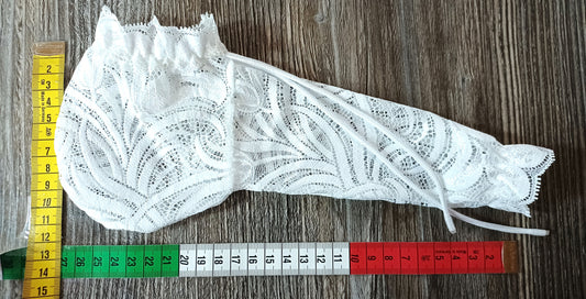 Penissocke schnee-weiß Spitzen Willi-Pyjama transparent Gummizug  Sissy-Penissocke Juwelenbeutel Unikat