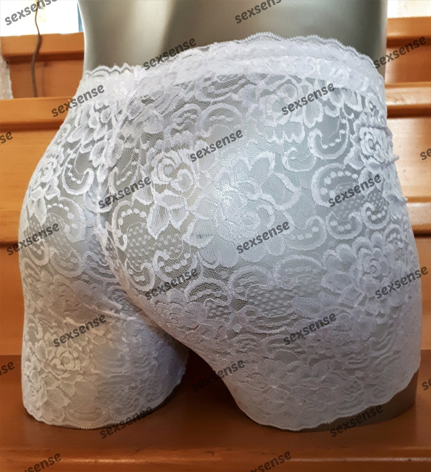 Sissy Boxershorts elastische Spitze weiß wahlweise mit Push-up und Cockring im Suspensorium Unikat